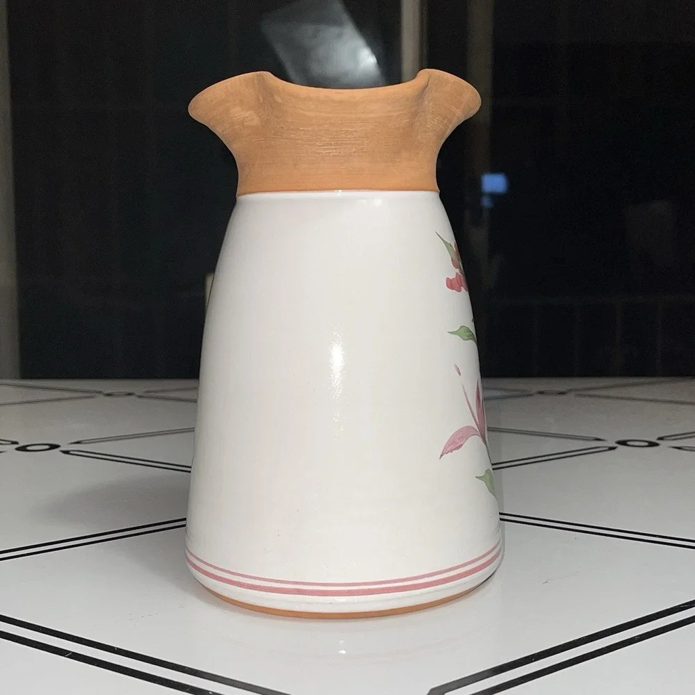 Vintage Emerson Creek Pottery Pitcher Vase Floral Flower Bedford‎ VA